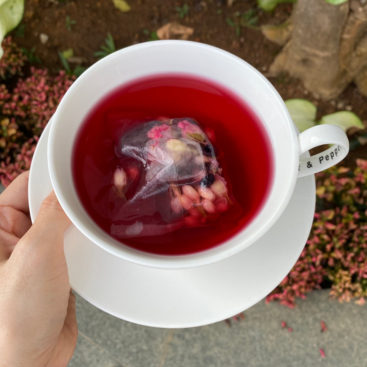 Rose, Chrysanthemum, Jasmine, Roselle, Orange Peel & Red Goji Berry